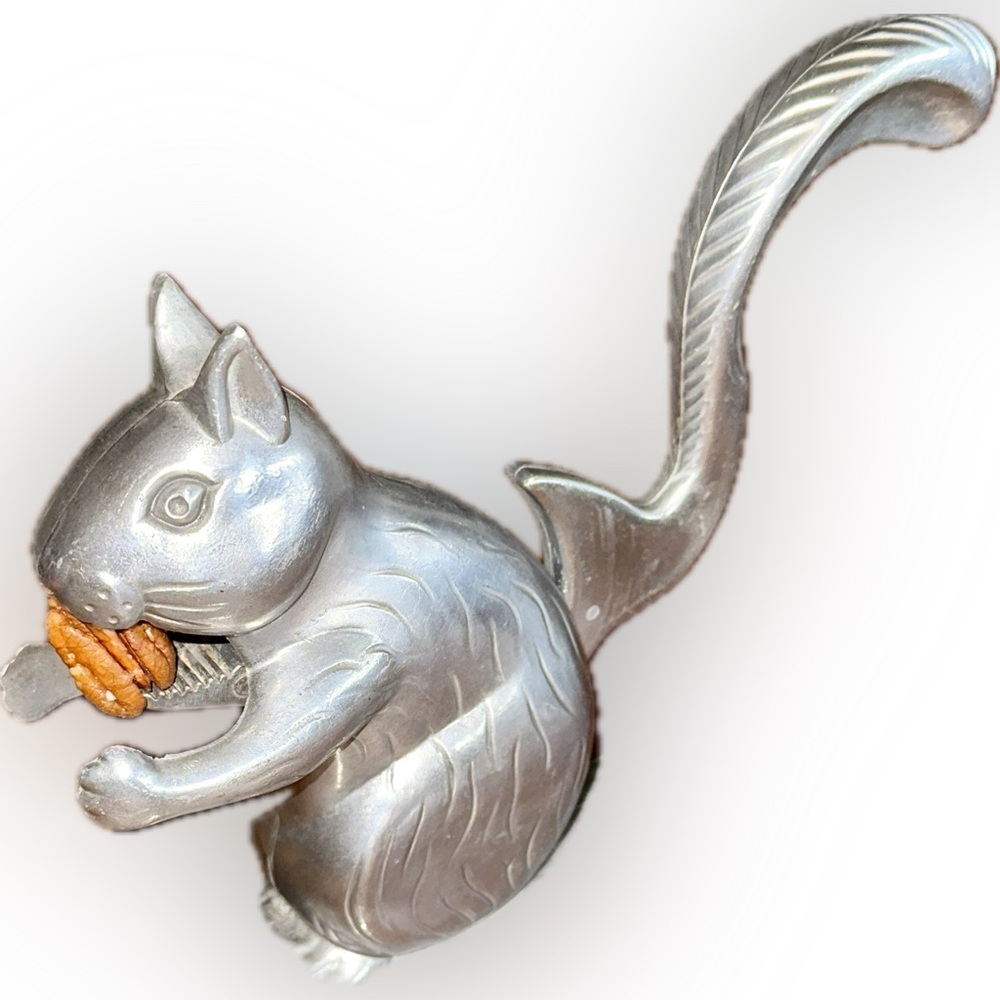 Squirrel Nut cracker - Picture 8 of 14